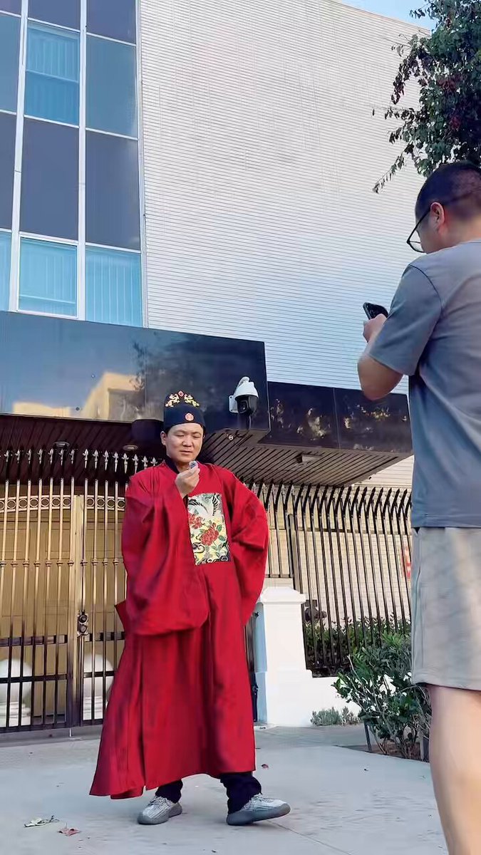 赵燕涛演讲视频封面：茉莉花行动：给习近平颁布退位诏书